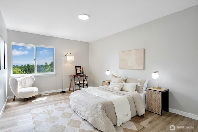 9422 49th Ave S, Seattle, WA 98118 - bedroom featuring light wood-style flooring