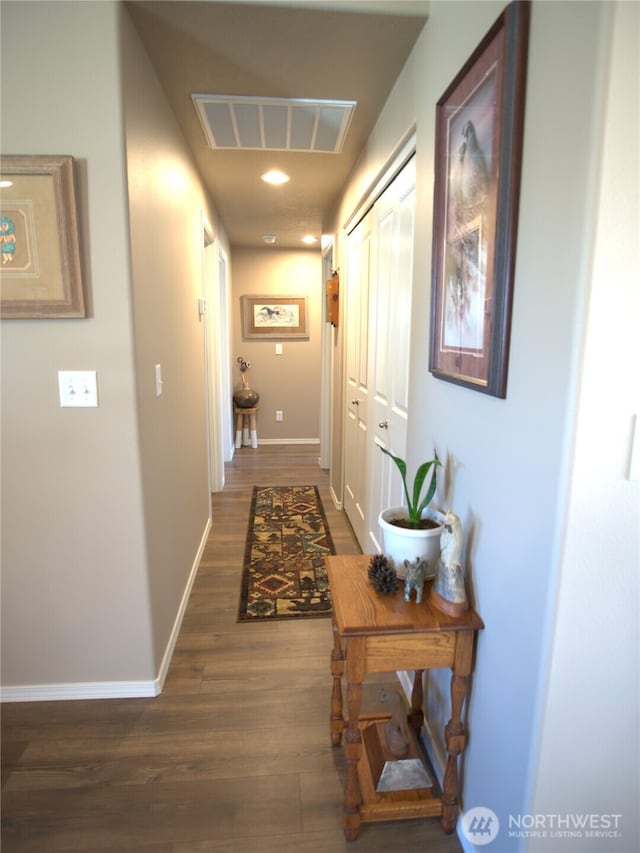 1028 W Sequoia Rd, Moses Lake, WA 98837 - hallway with dark wood-style floors, recessed lighting, and baseboards