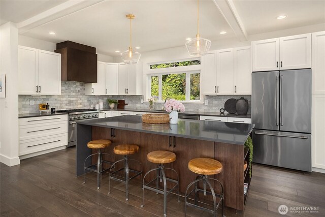 8636 NE Belle Hill Ln, Bainbridge Island, WA 98110 - photo 11