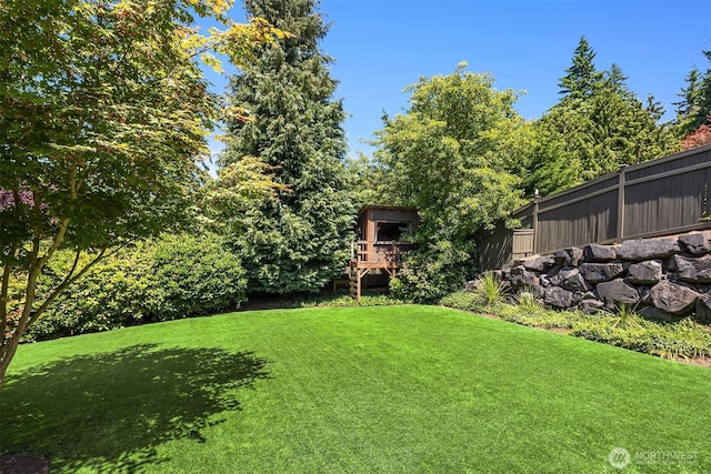 8418SE 44th St, Mercer Island, WA 98040 - view of yard