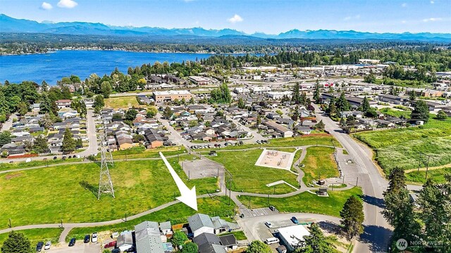 8805 11th St NE, Lake Stevens, WA 98258 - drone / aerial view of a water and mountain view