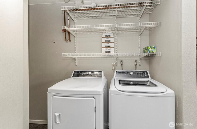 8805 11th St NE, Lake Stevens, WA 98258 - washroom with washing machine and dryer