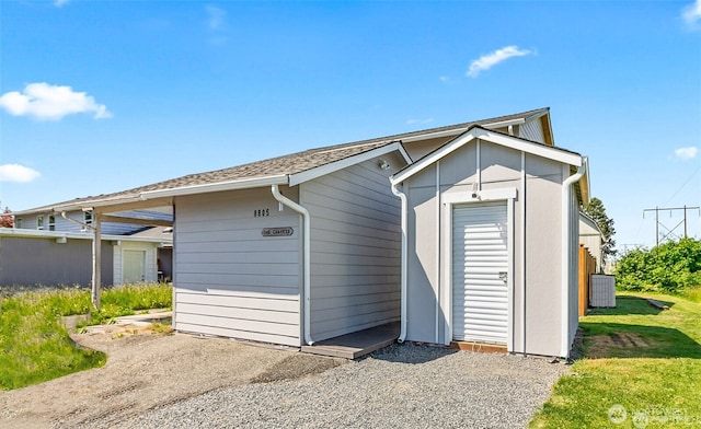 8805 11th St NE, Lake Stevens, WA 98258 - garage with central AC unit