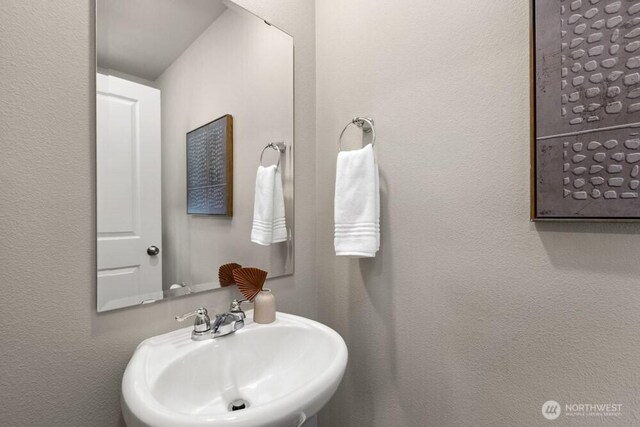 1709 Fern St SW, Olympia, WA 98502 - bathroom featuring a sink