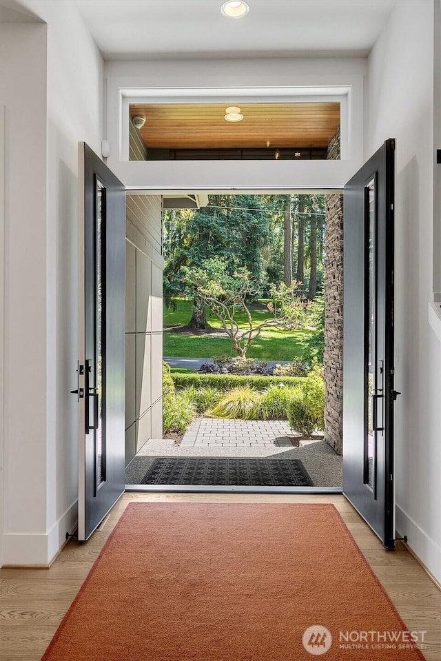 14430 SE 18th St, Bellevue, WA 98007 - foyer entrance featuring wood finished floors and baseboards