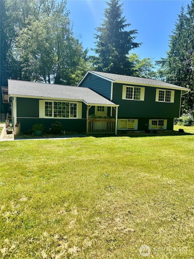 4776 Prairie Ln, Sedro Woolley, WA 98284 - split level home featuring a front yard