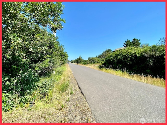 525 Sand Dune Ave SW, Ocean Shores, WA 98569
