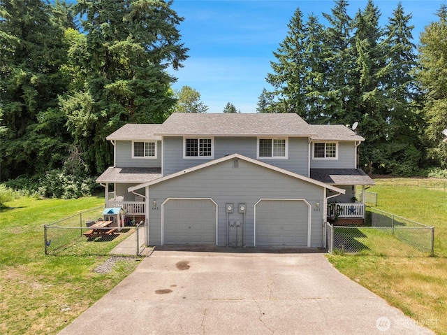 643 School St SE, Lacey, WA 98503 - traditional home with concrete driveway