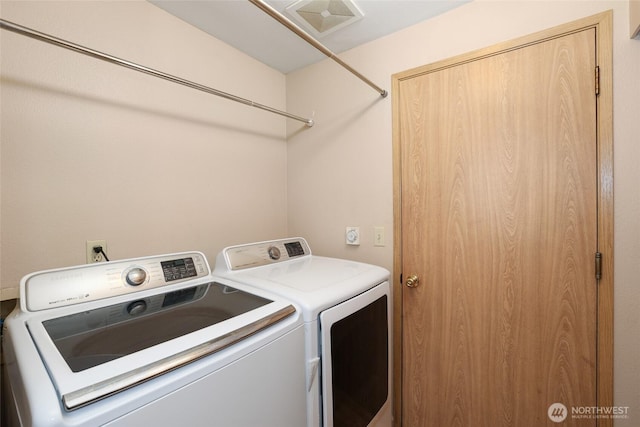 643 School St SE, Lacey, WA 98503 - laundry area with washer and dryer