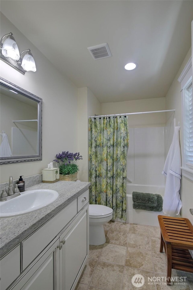 30 Chauncey Ln W, Pacific Beach, WA 98571 - bathroom with vanity, shower / bath combo, and recessed lighting