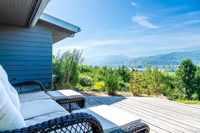 21424 Calhoun Rd, Monroe, WA 98272 - deck featuring a mountain view