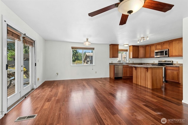 444 Marine View Pl, Camano Island, WA 98282 - photo 5