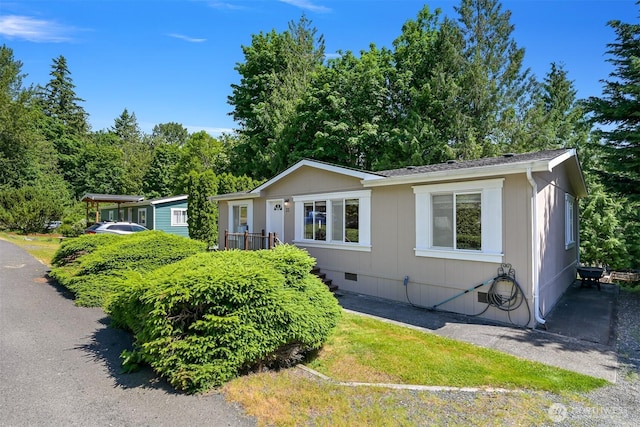 2174 Yew Street Rd Unit 22, Bellingham, WA 98229 - view of front of property featuring crawl space
