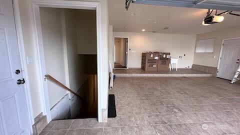 19604 108th Ave SE, Kent, WA 98055 - corridor with an upstairs landing