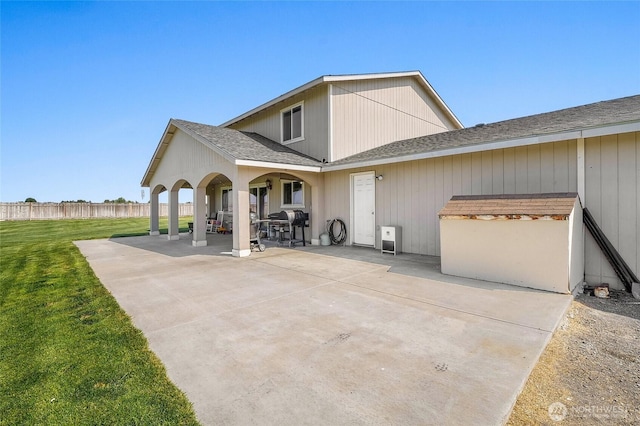 2352 W Covey Dr, Othello, WA 99344 - rear view of house featuring a patio area and roof with shingles