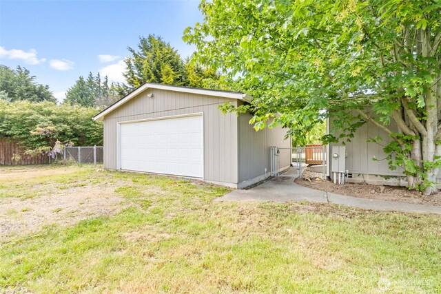 140 Big Sky Ln, Sequim, WA 98382 - detached garage with a gate