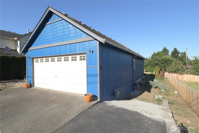 1305 Browns Point Blvd, Tacoma, WA 98422 - view of detached garage