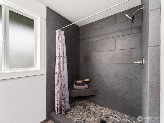 2540 N Astor Ave, East Wenatchee, WA 98801 - full bathroom with a tile shower