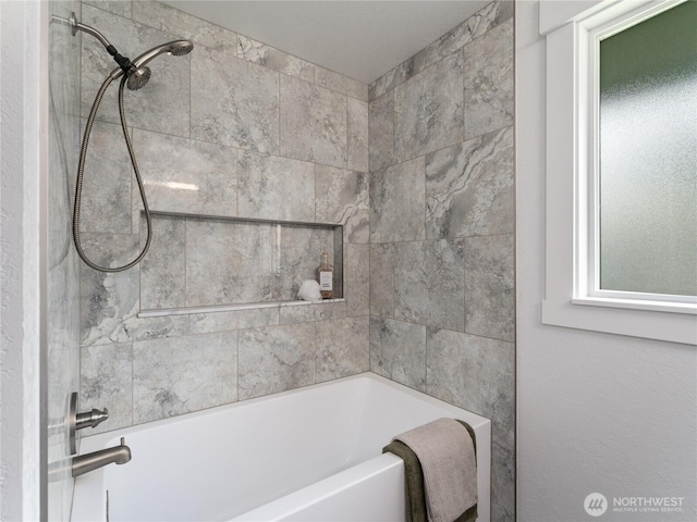 2540 N Astor Ave, East Wenatchee, WA 98801 - full bath featuring shower / bath combination
