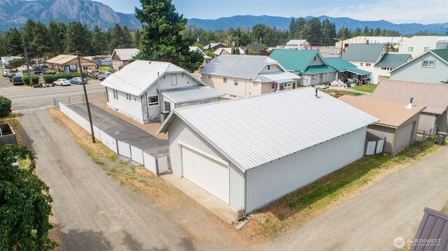 819 1st St, Cle Elum, WA 98922 - aerial view of residential area with mountains