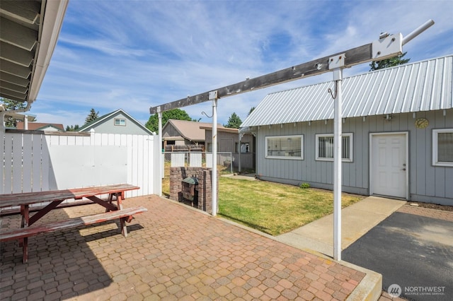 819 1st St, Cle Elum, WA 98922 - view of patio with outdoor dining area