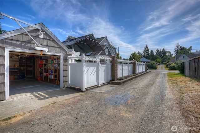 1016 N Madison St, Tacoma, WA 98406 - view of garage