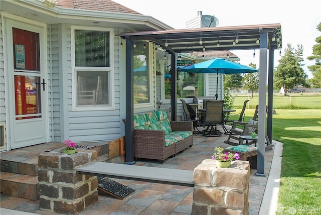 3081 Wild Goose Rd NE, Moses Lake, WA 98837 - view of patio / terrace with outdoor dining area