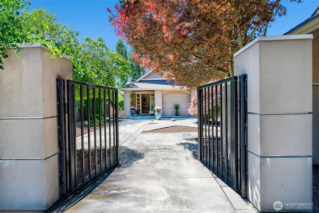 13730 Main St, Bellevue, WA 98005 - view of gate