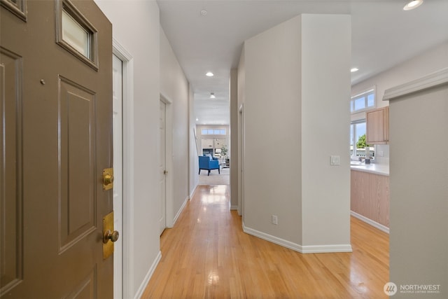 327 2nd Ave S, Kirkland, WA 98033 - corridor featuring light wood-style floors and recessed lighting