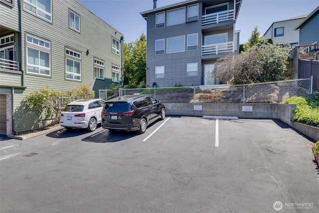 327 2nd Ave S, Kirkland, WA 98033 - view of uncovered parking lot