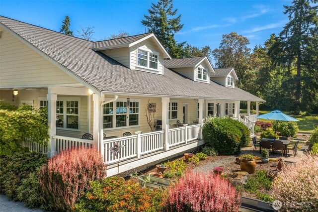 19840 Vashon Hwy SW, Vashon, WA 98070 - view of front of home featuring covered porch and a shingled roof