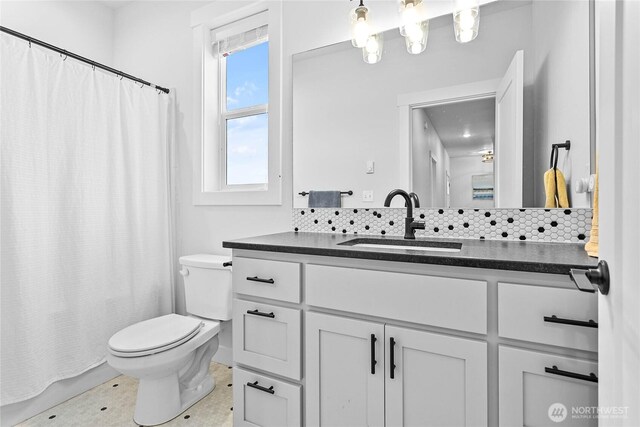 2183 Lagerwey Cir, Lynden, WA 98264 - full bath featuring vanity and backsplash