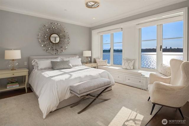 1615 Roanoke Way, Mercer Island, WA 98040 - bedroom featuring crown molding and a water view