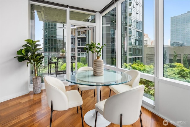 10700 NE 4th St Unit 806, Bellevue, WA 98004 - sunroom / solarium with a view of city