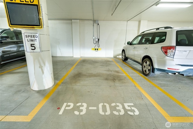 10700 NE 4th St Unit 806, Bellevue, WA 98004 - view of parking deck