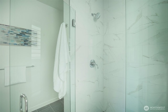 2001 S Norman St Unit B, Seattle, WA 98144 - full bath with a marble finish shower and baseboards
