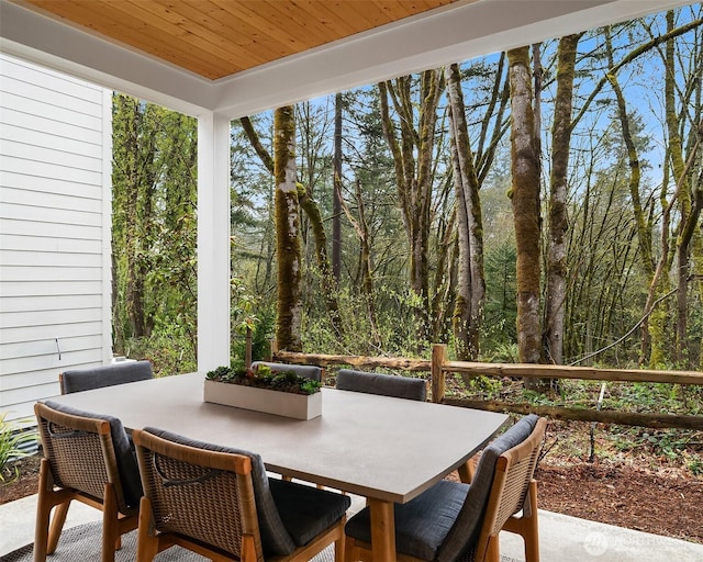 13434 HS3 NE 112th Pl, Redmond, WA 98052 - view of sunroom