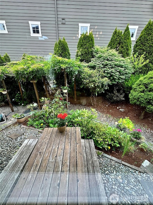 8228 NE 187th Way, Kenmore, WA 98028 - view of deck