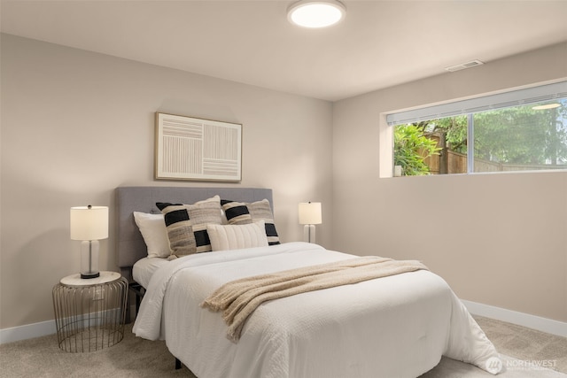 539 129th Ave SE, Bellevue, WA 98005 - carpeted bedroom featuring baseboards
