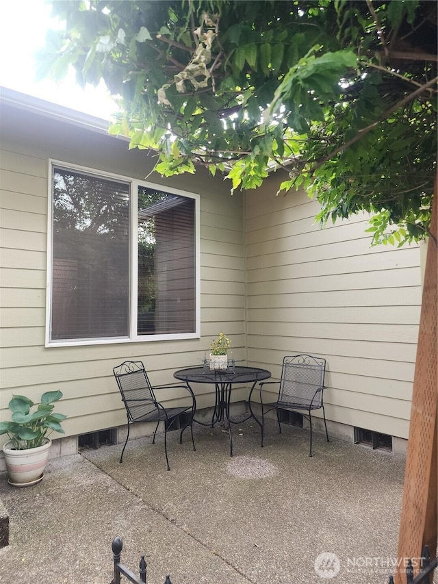 8318 55th Ave SE, Olympia, WA 98513 - view of patio with outdoor dining space