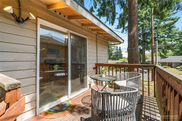 2127 170th Ave NE, Bellevue, WA 98008 - view of wooden deck