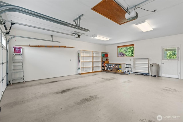 1103 Fieldcrest Ave, Centralia, WA 98531 - garage featuring a garage door opener