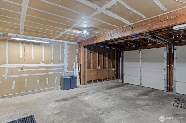 3910 Westpark Ct NW, Olympia, WA 98502 - view of garage