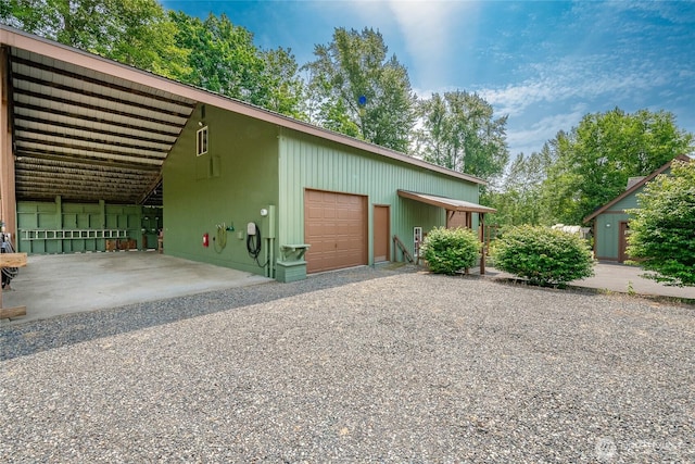 9206 Delta Line Rd, Custer, WA 98240 - garage with gravel driveway