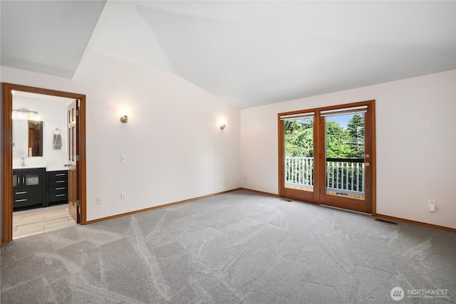 1612 SW 304th St, Federal Way, WA 98023 - empty room with lofted ceiling and light carpet