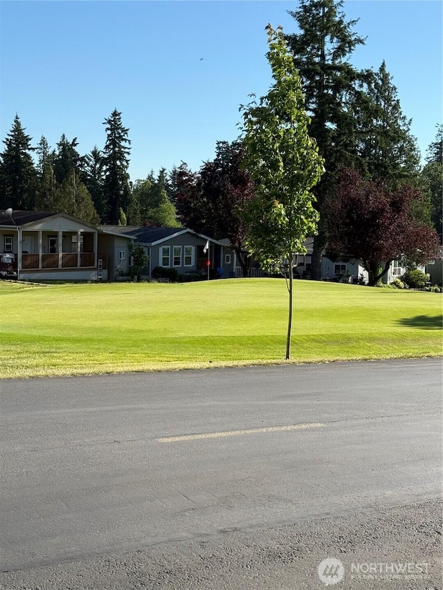 2101 S 324th St Unit 107, Federal Way, WA 98003 - view of front of house featuring a front lawn and a residential view