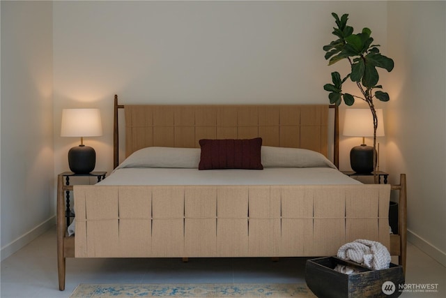 580 Park Ave NE, Bainbridge Island, WA 98110 - bedroom featuring baseboards