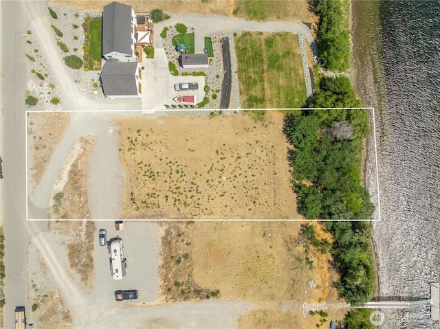 519 Hidden Ln, Chelan, WA 98816