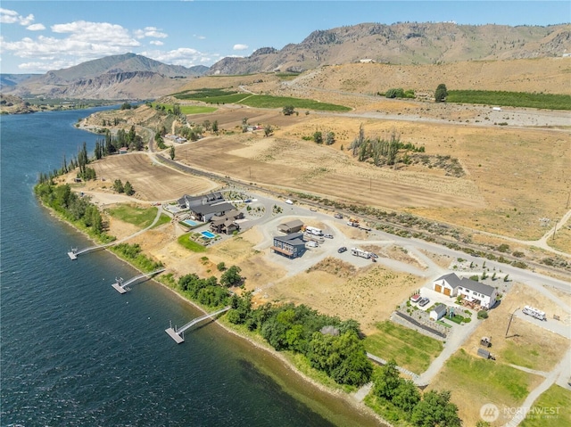 519 Hidden Ln, Chelan, WA 98816