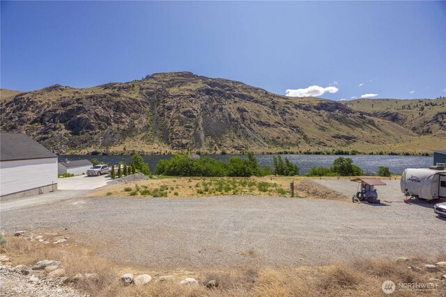 519 Hidden Ln, Chelan, WA 98816